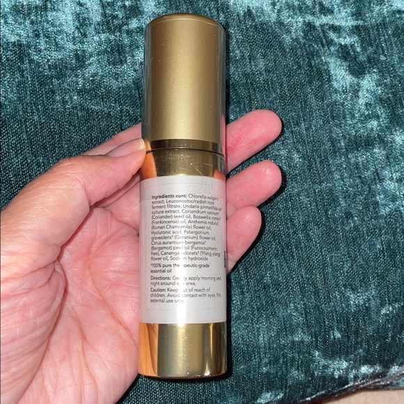 Young Living Beauty School Limited Edition Eye Cream 0.5 fl. oz. NEW SEALED - Picture 2 of 5